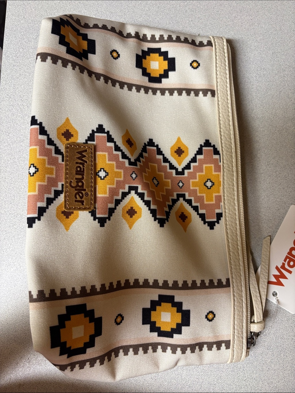 BNWT MONTANA WEST X WRANGLER AZTEC COSMETIC BAG ZIP CLOSURE